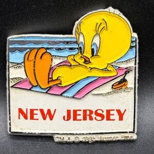 1997 Warner Bros. Tweety Bird New Jersey Vintage Beach Coastal Cartoon Magnet